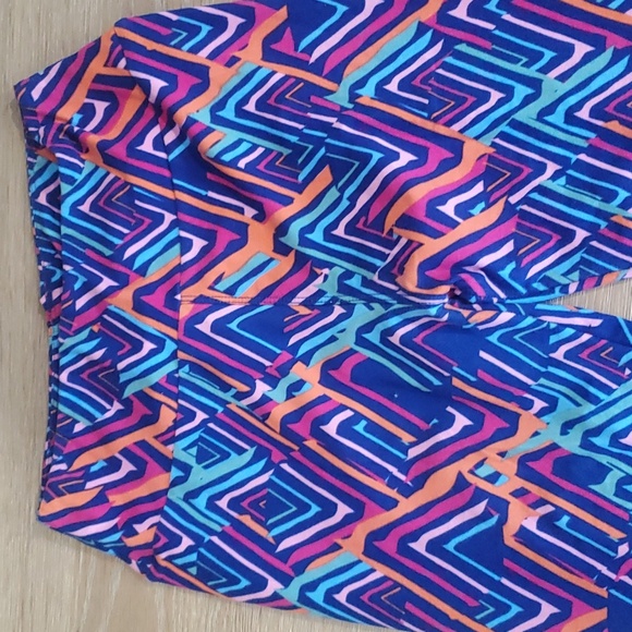 Two pairs of LuLaRoe Women's Leggings bright colors geometric - Picture 2 of 6